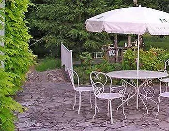 Logis Le Moulin De Cierzac Hotel